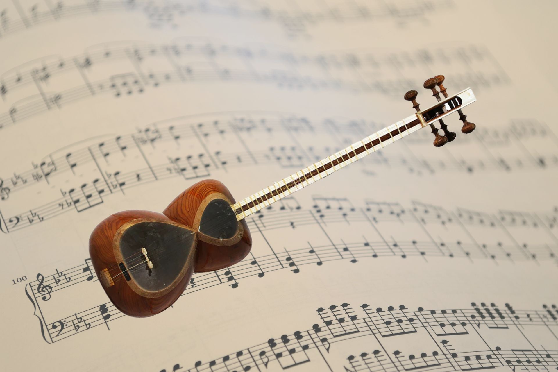 Unraveling the Mysteries of the Tar: A Complex Journey into a Mesmerizing Musical World
