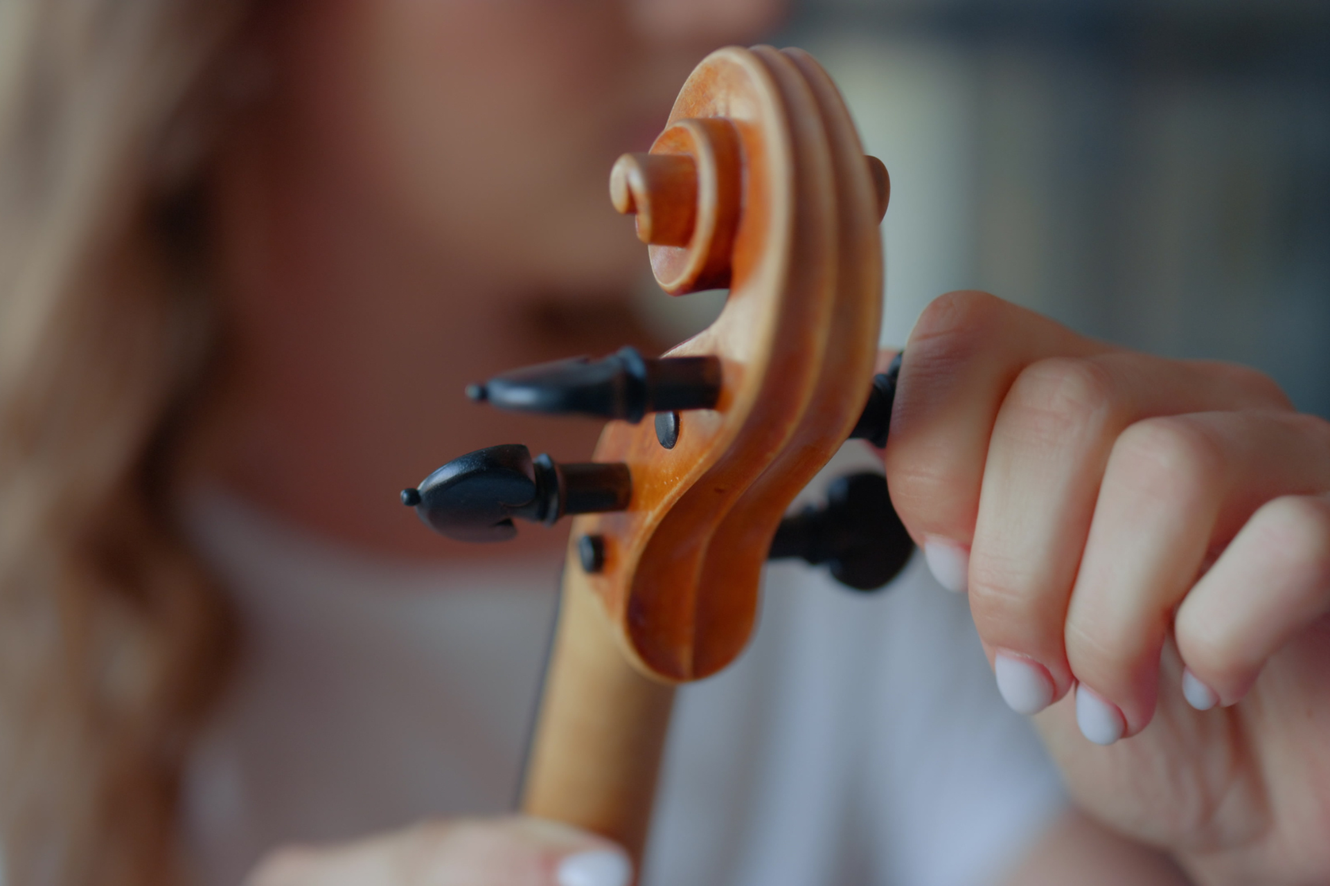 A Beginner’s Guide to Tuning Violins, Guitars, and Setars