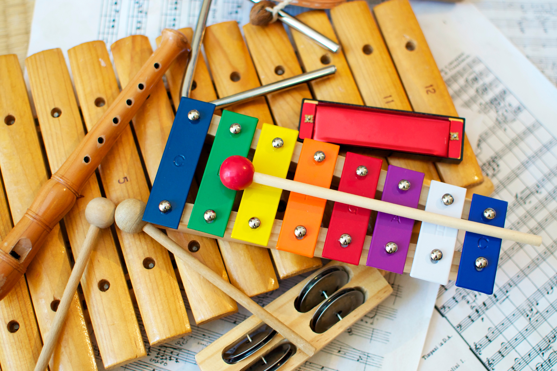 Beginner Tips for Teaching Your Child Their First Kids Instrument